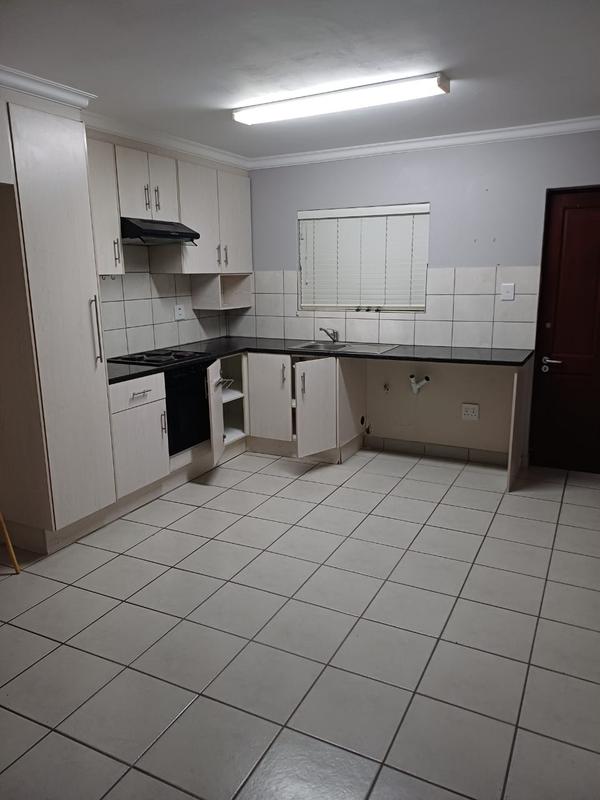 To Let 2 Bedroom Property for Rent in Island View Western Cape